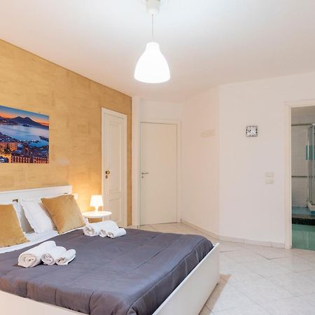 Napoli Centro, Dm Suites Dış mekan fotoğraf
