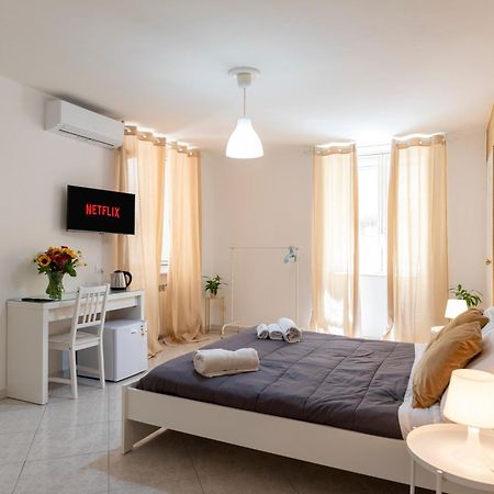 Napoli Centro, Dm Suites Dış mekan fotoğraf