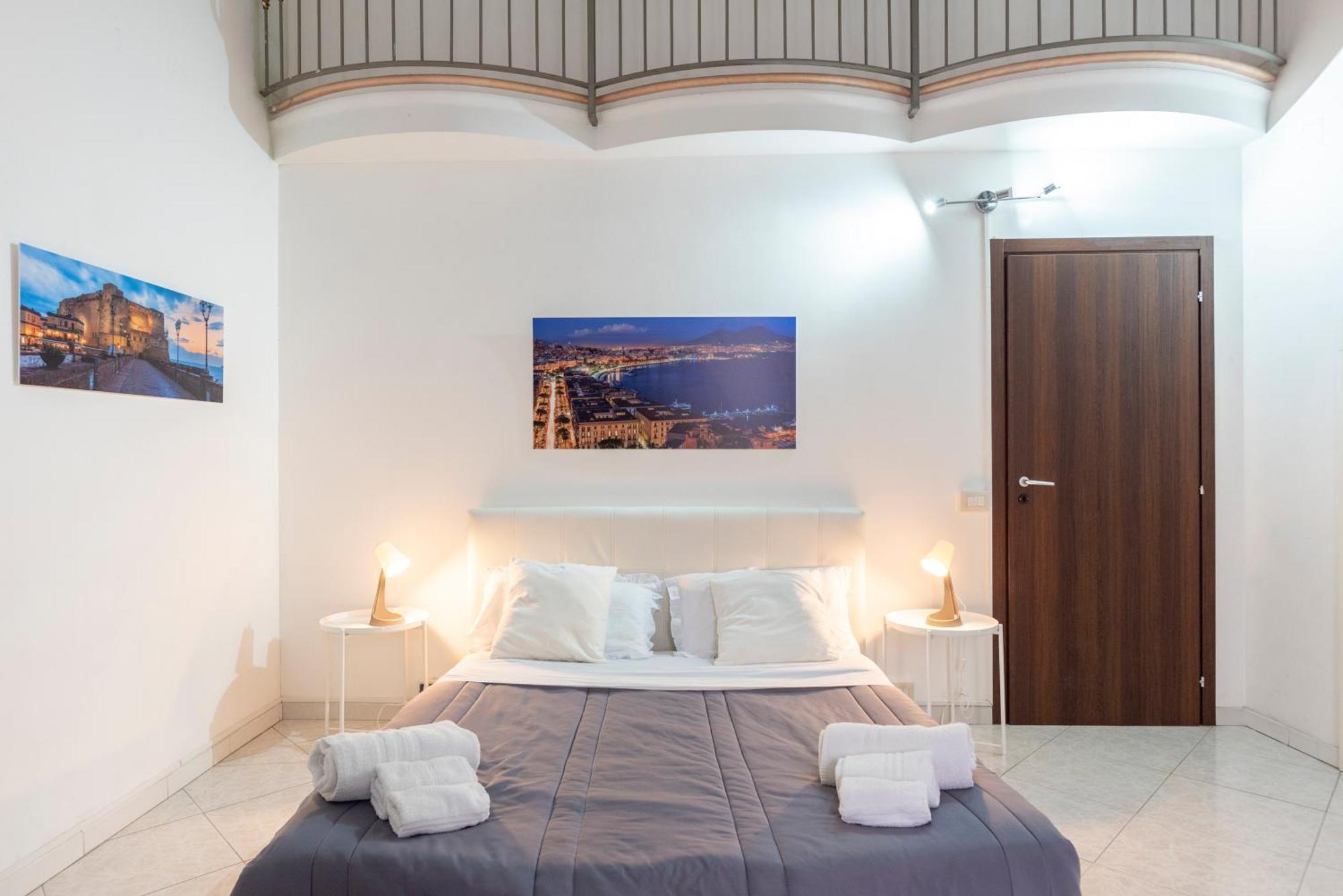 Napoli Centro, Dm Suites Dış mekan fotoğraf