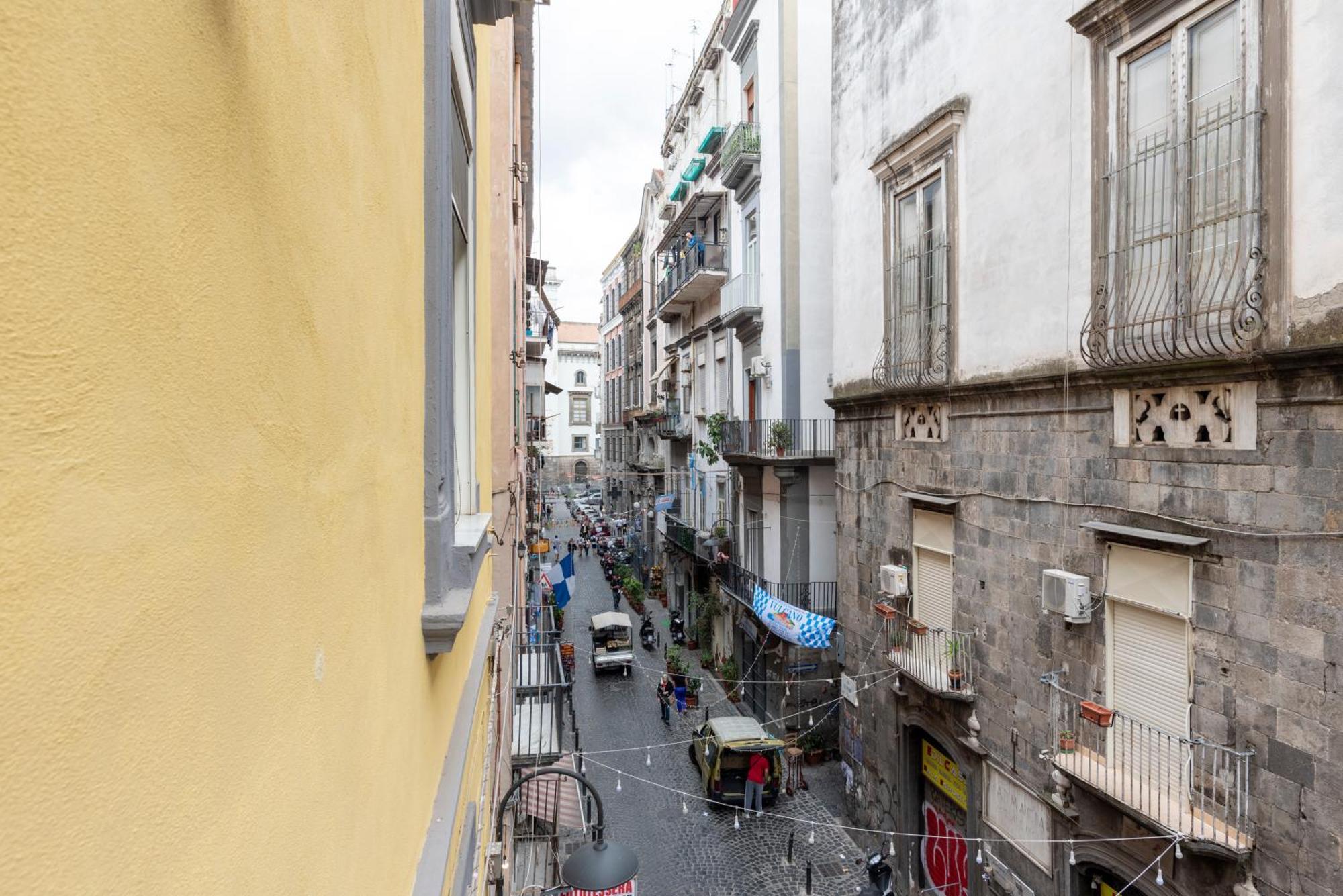 Napoli Centro, Dm Suites Dış mekan fotoğraf