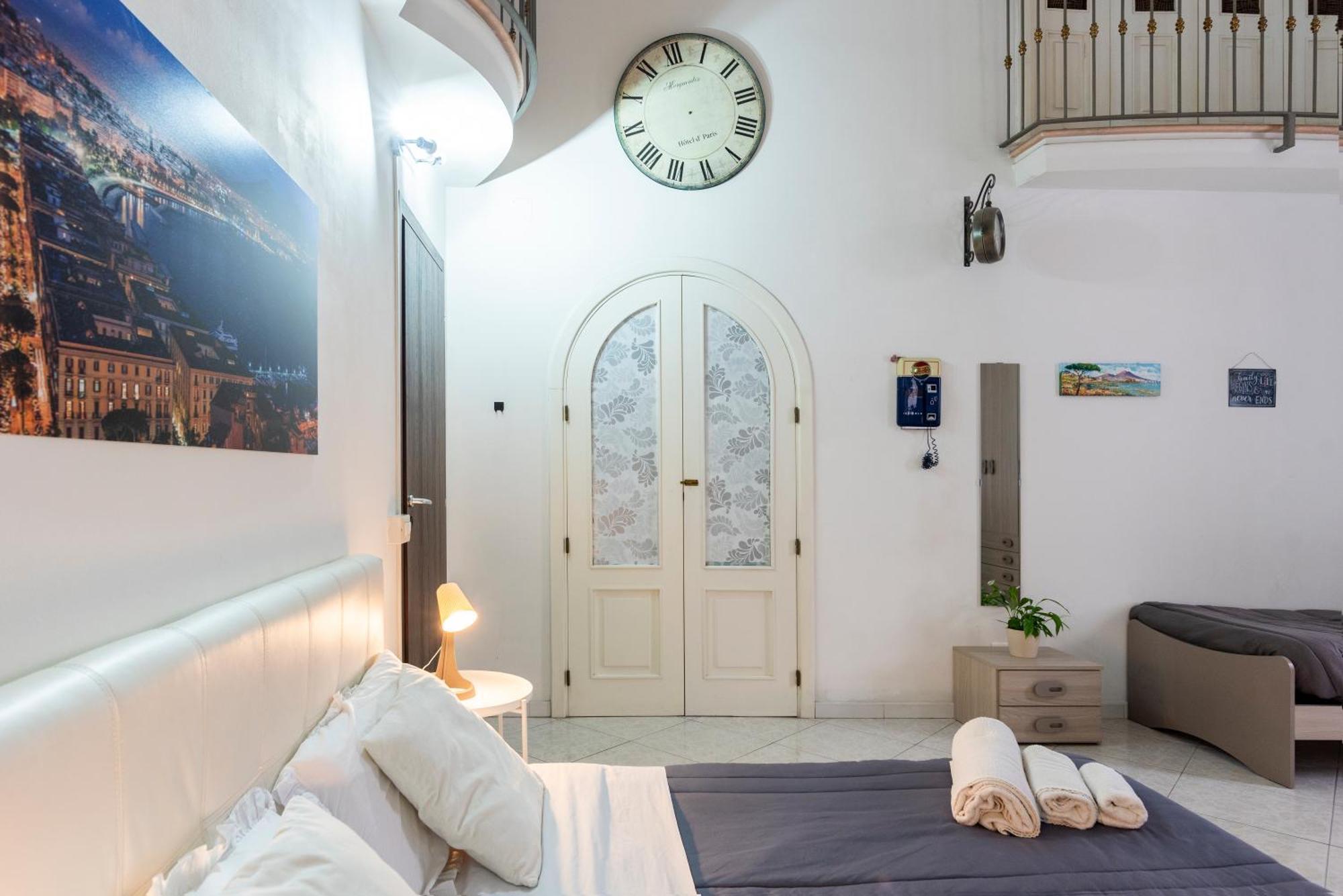 Napoli Centro, Dm Suites Dış mekan fotoğraf